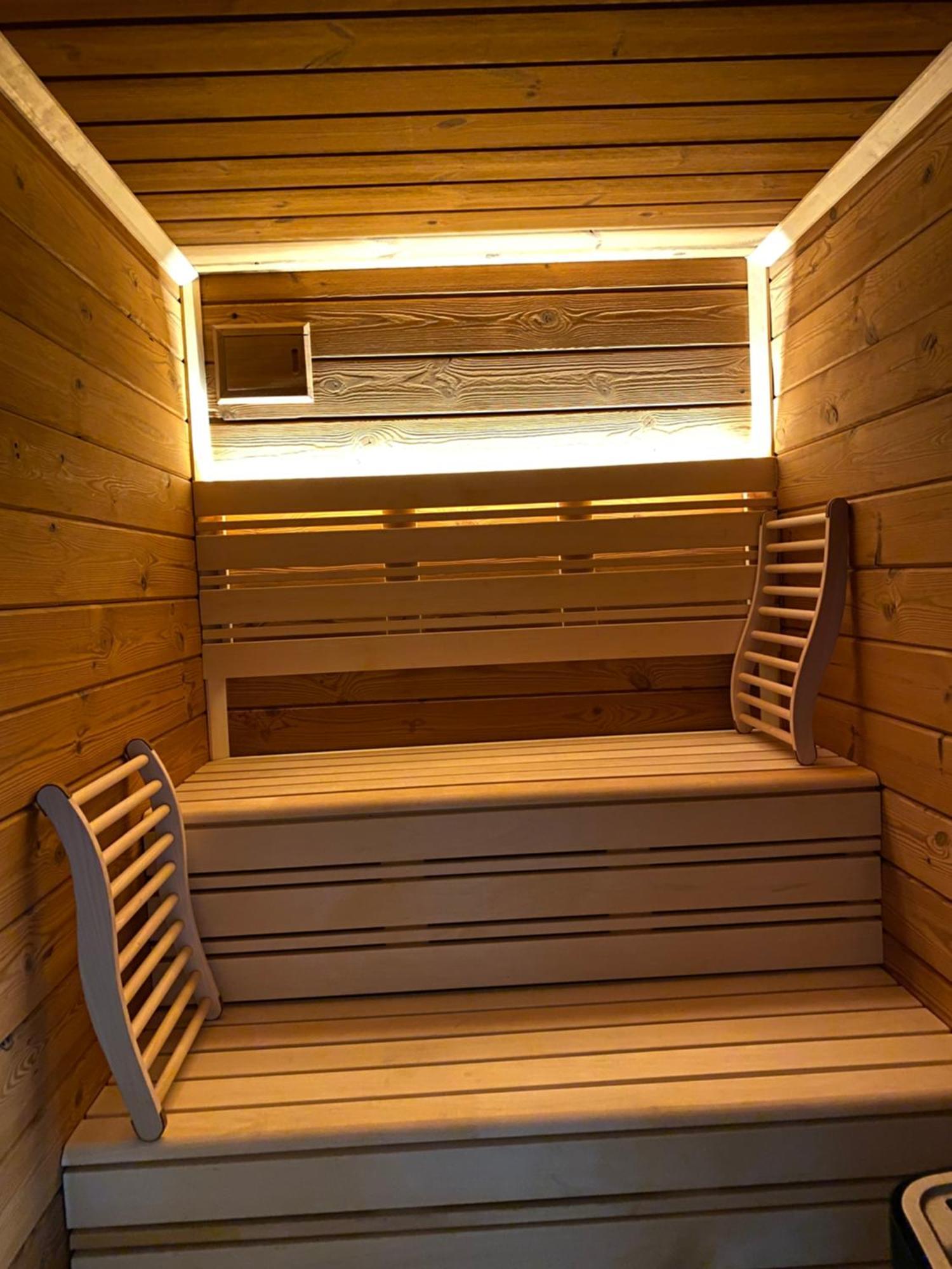 Private Wellness Suiten Mit Whirlpool Essen Eksteriør bilde
